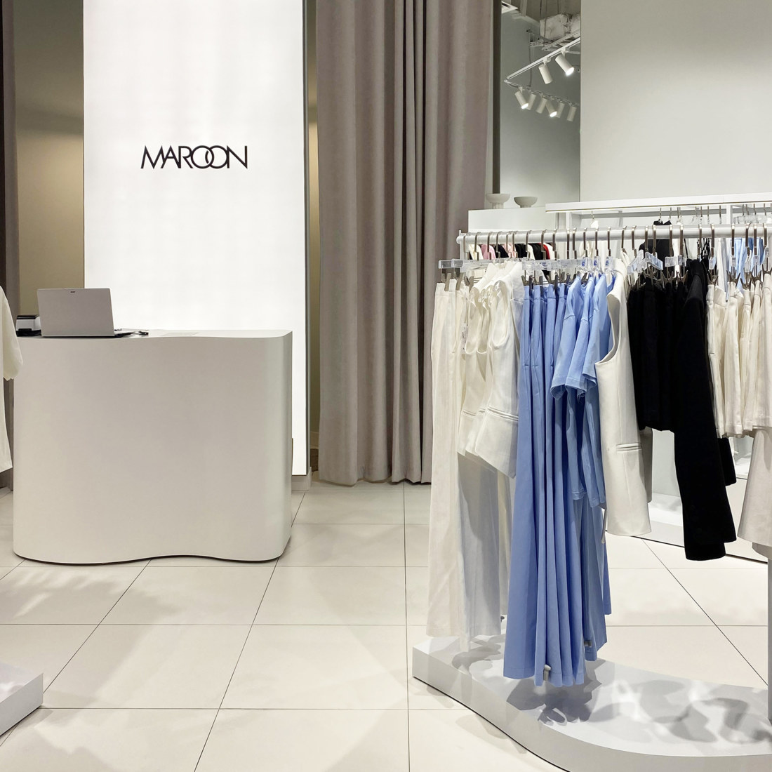 Дизайн простору магазину одягу Maroon, ТЦ River Mall, Київ, архітектор Олена Романюк